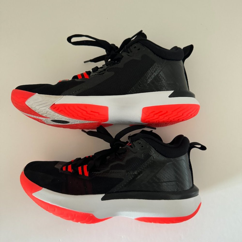 Nike Jordan Zion Youth Basketball Shoe DA3131 006 Y6 - Picture 6 of 10